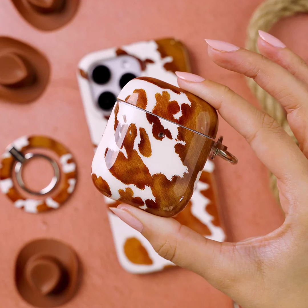 Cocoa Cow AirPod Case - Image 7